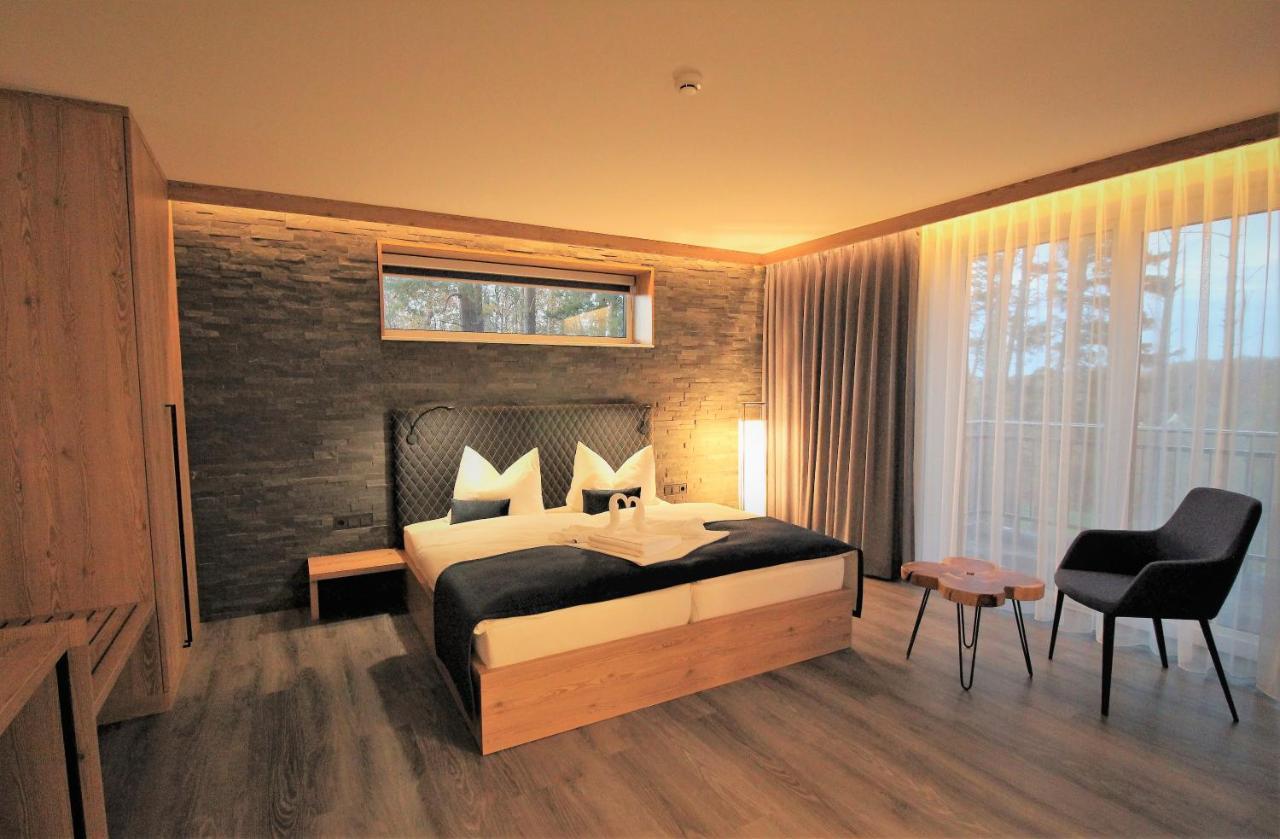 Art & Galerie Hotel Lenz Plauer See Fuenfseen Buitenkant foto