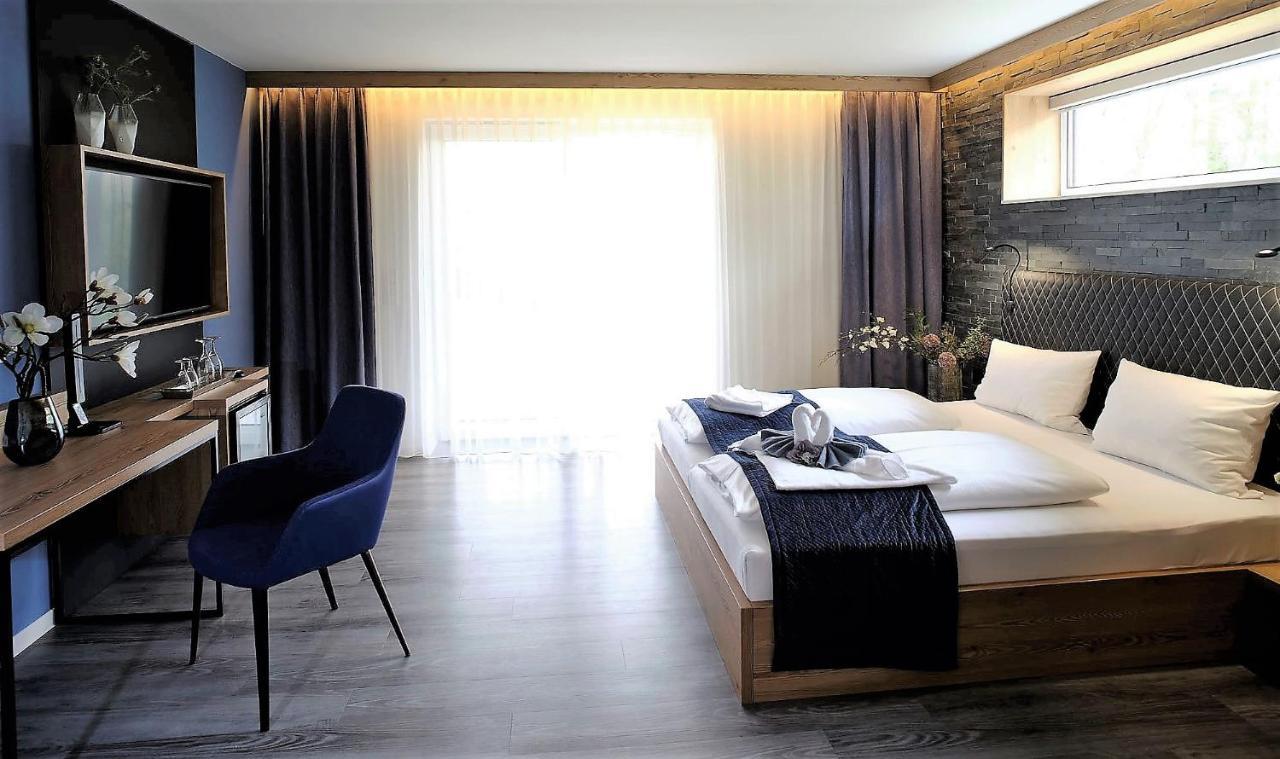 Art & Galerie Hotel Lenz Plauer See Fuenfseen Buitenkant foto