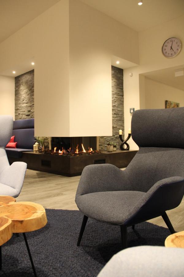 Art & Galerie Hotel Lenz Plauer See Fuenfseen Buitenkant foto