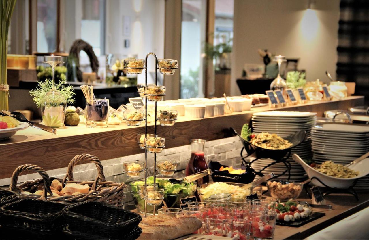 Art & Galerie Hotel Lenz Plauer See Fuenfseen Buitenkant foto